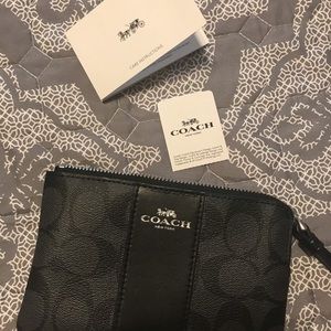 Coach wristlet in black